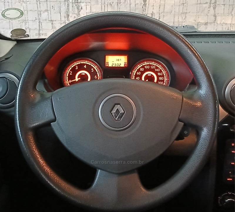 SANDERO 1.0 AUTHENTIQUE 8V FLEX 4P MANUAL - 2012 - CAXIAS DO SUL