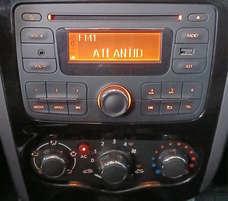 SANDERO 1.0 AUTHENTIQUE 8V FLEX 4P MANUAL - 2012 - CAXIAS DO SUL