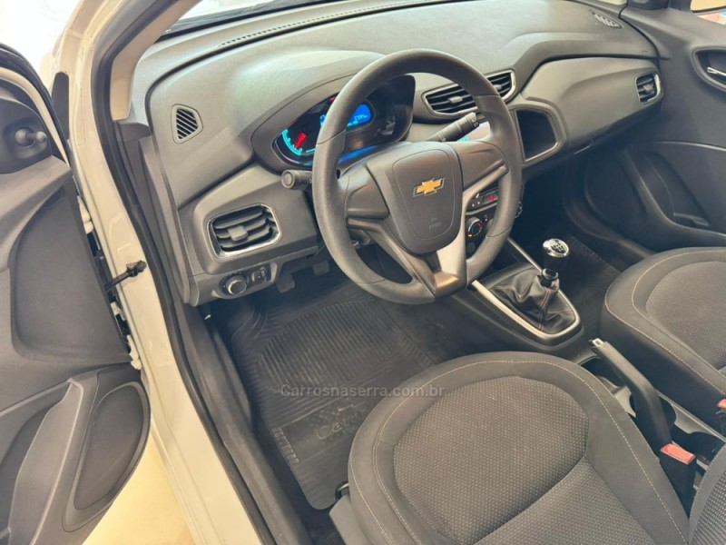 ONIX 1.4 MPFI LT 8V FLEX 4P MANUAL - 2015 - VERANóPOLIS