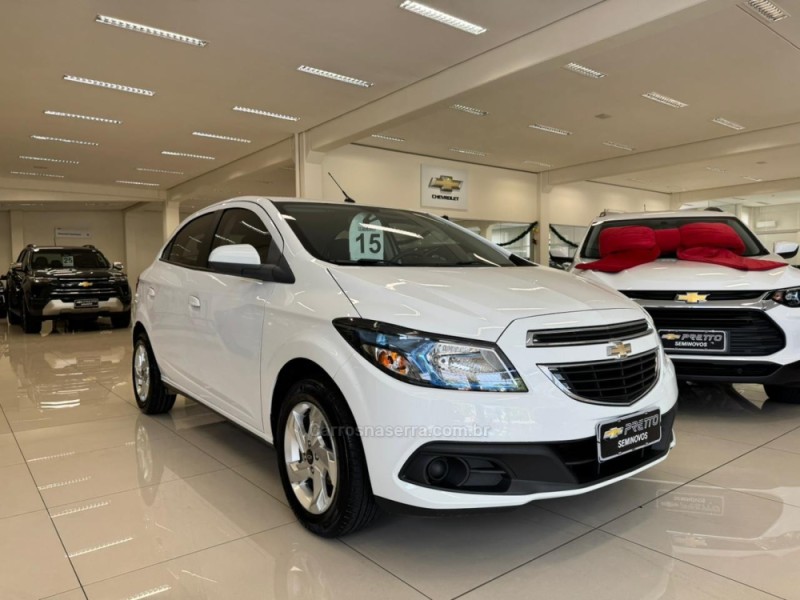 ONIX 1.4 MPFI LT 8V FLEX 4P MANUAL - 2015 - VERANóPOLIS