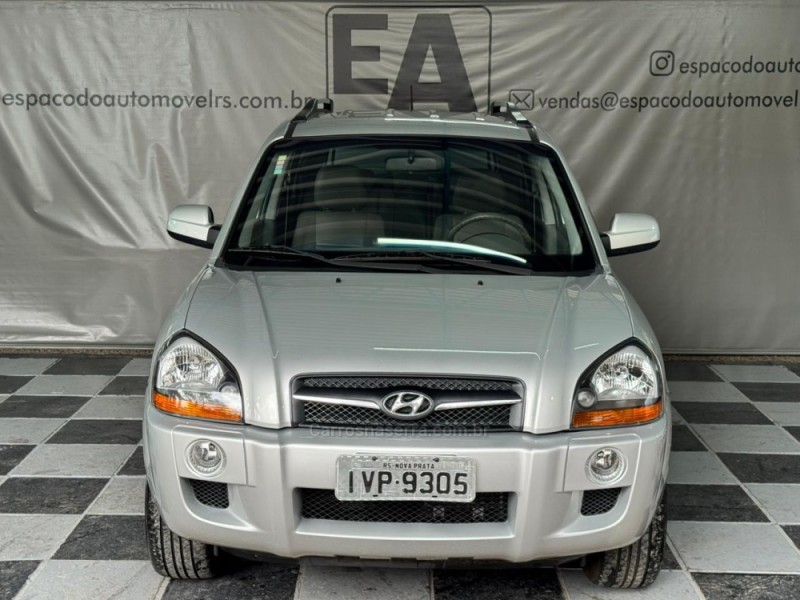 TUCSON 2.0 MPFI GLS 16V 143CV 2WD FLEX 4P AUTOMÁTICO - 2015 - NOVA PRATA