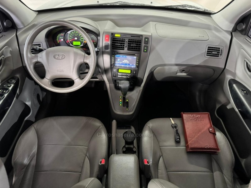 TUCSON 2.0 MPFI GLS 16V 143CV 2WD FLEX 4P AUTOMÁTICO - 2015 - NOVA PRATA