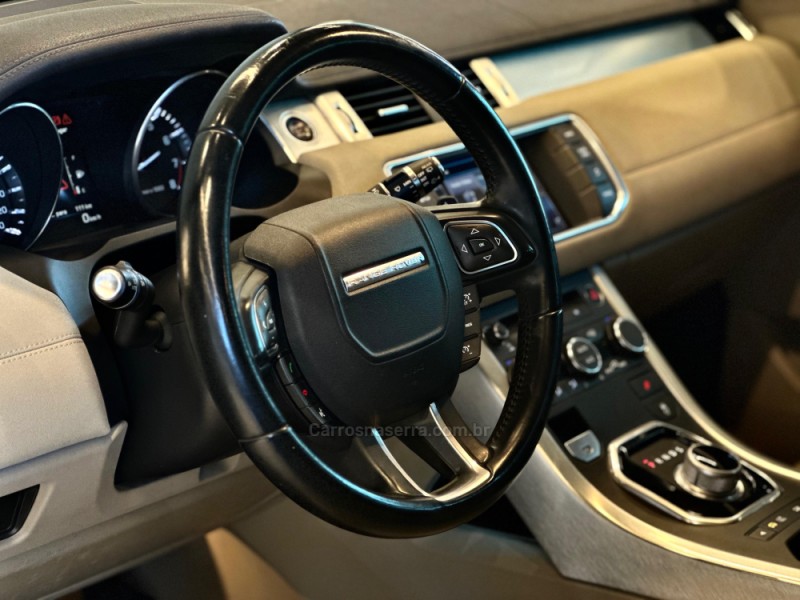 RANGE ROVER EVOQUE 2.0 PURE 4WD 16V GASOLINA 4P AUTOMÁTICO - 2013 - CAXIAS DO SUL