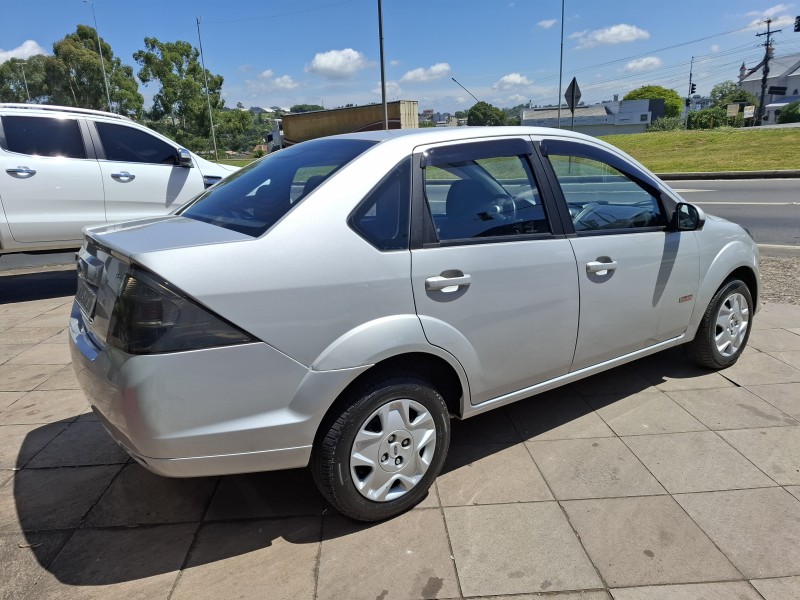 FIESTA 1.6 MPI SEDAN 8V FLEX 4P MANUAL - 2012 - FARROUPILHA
