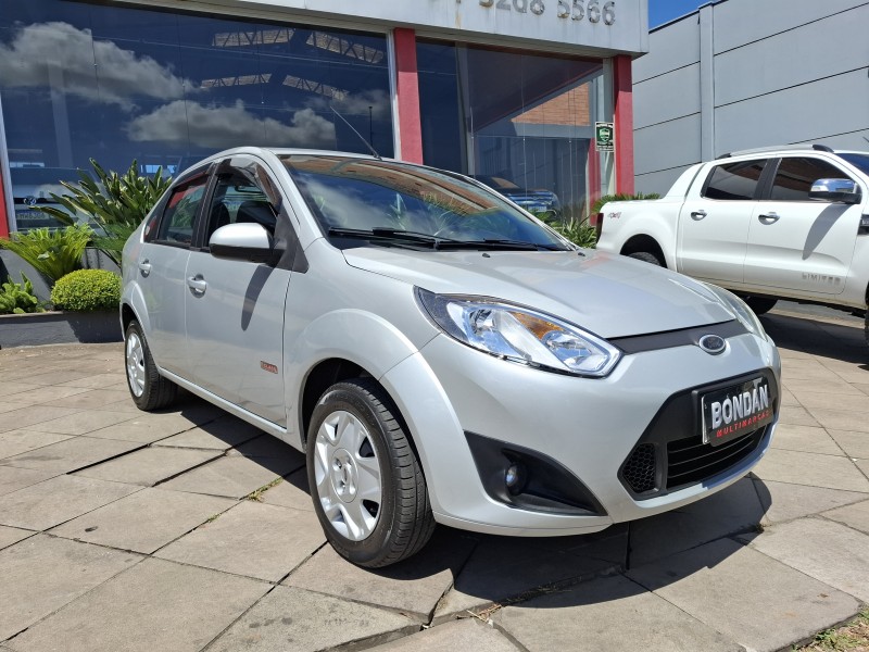 FIESTA 1.6 MPI SEDAN 8V FLEX 4P MANUAL - 2012 - FARROUPILHA