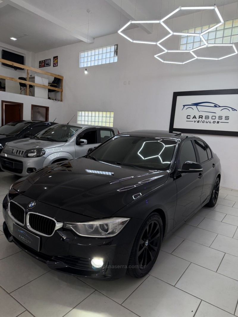 328I 2.0 SEDAN 16V GASOLINA 4P AUTOMÁTICO - 2013 - CAXIAS DO SUL