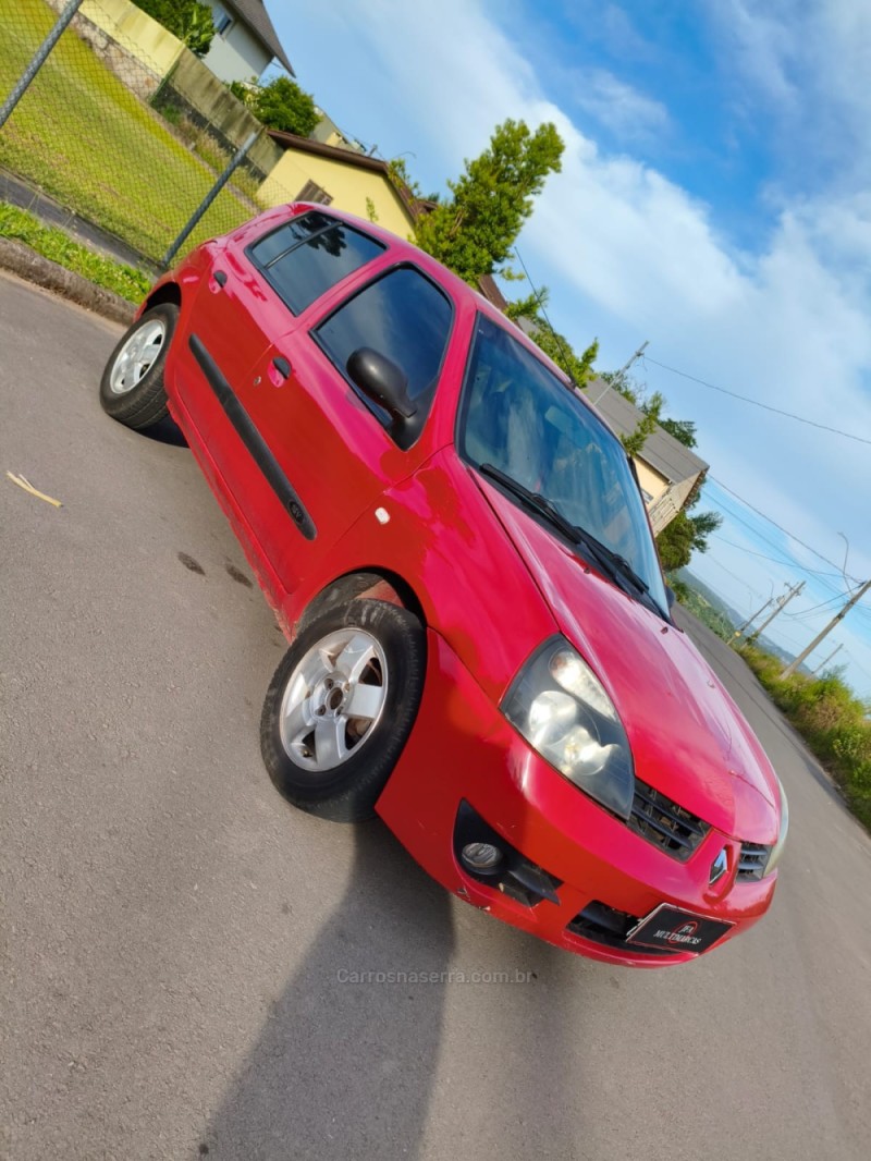 CLIO 1.0 CAMPUS 16V FLEX 4P MANUAL - 2010 - CAXIAS DO SUL