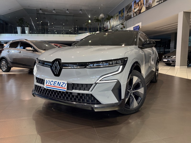 megane e tech eletrico 4p automatico 2024 farroupilha