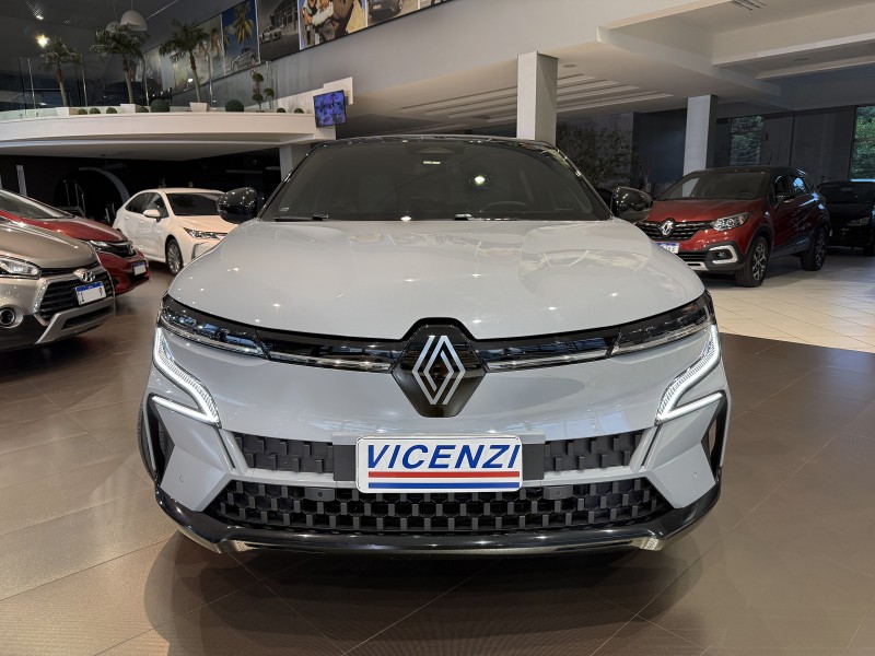 MÉGANE E-TECH ELÉTRICO 4P AUTOMÁTICO - 2024 - FARROUPILHA