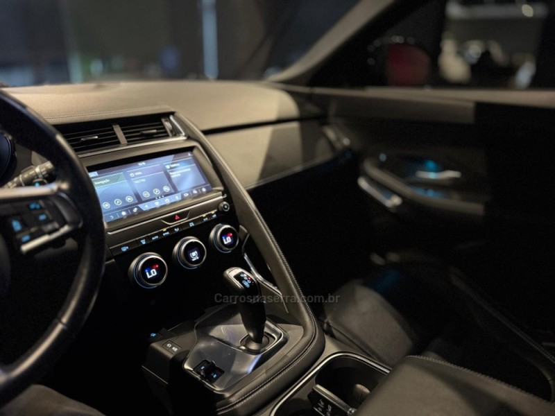 E-PACE 2.0 16V P250F R-DYNAMIC S AWD FLEX 4P AUTOMÁTICO - 2020 - FARROUPILHA