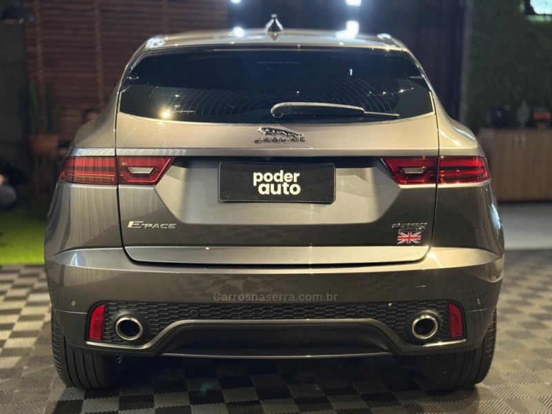 E-PACE 2.0 16V P250F R-DYNAMIC S AWD FLEX 4P AUTOMÁTICO - 2020 - FARROUPILHA