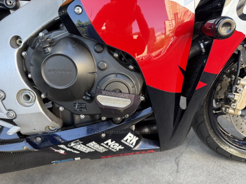 CBR 1000RR REPSOL - 2011 - CAXIAS DO SUL