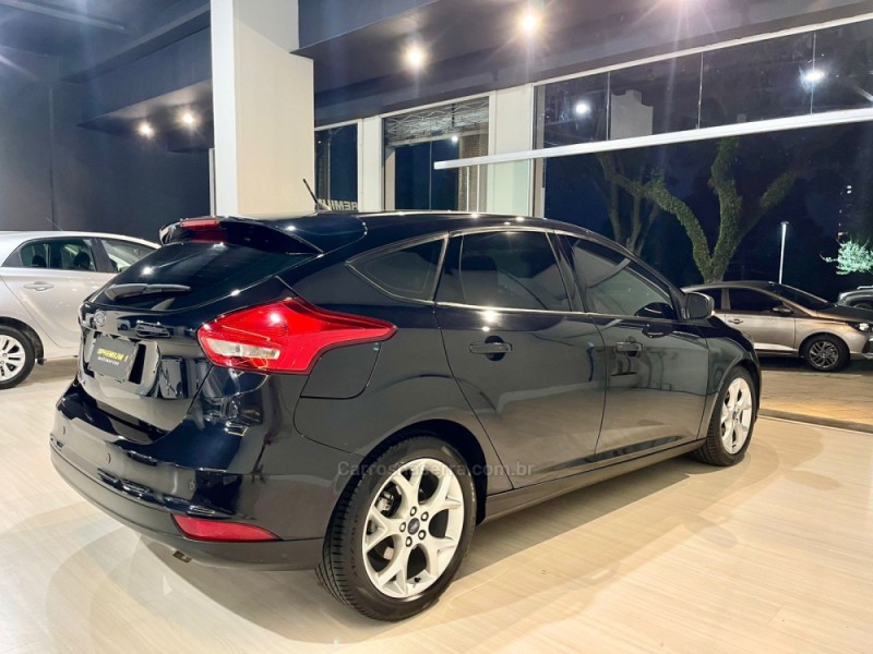 FOCUS 2.0 SE PLUS 16V FLEX 4P AUTOMÁTICO - 2018 - BENTO GONçALVES