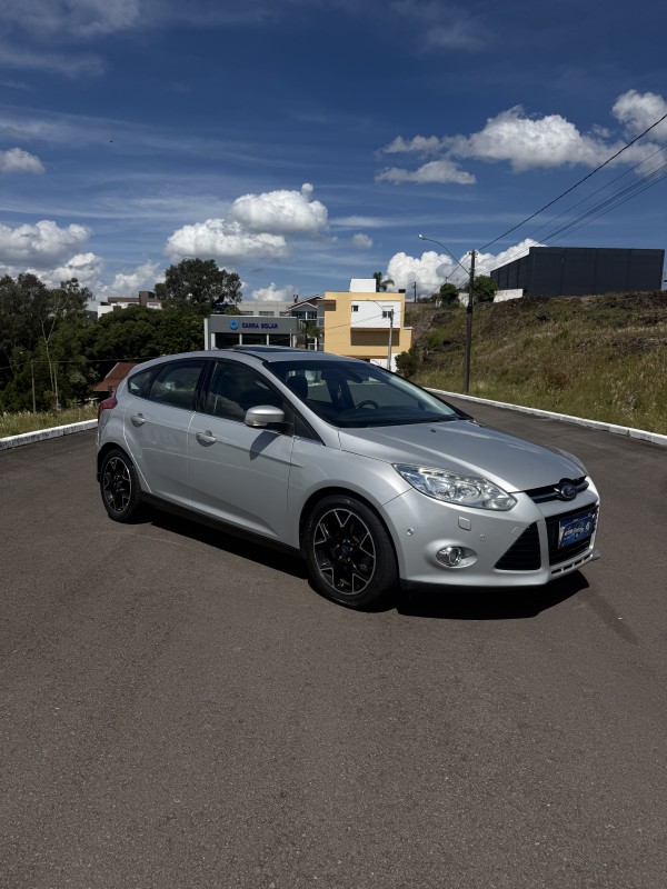 focus 2.0 titanium plus 16v flex 4p automatico 2015 farroupilha