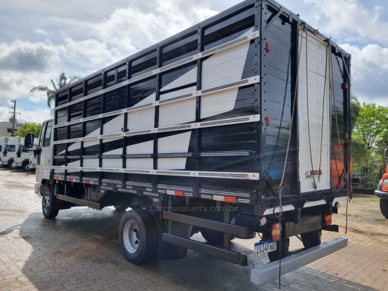 CARGO 815 E TURBO - 2012 - PORTãO