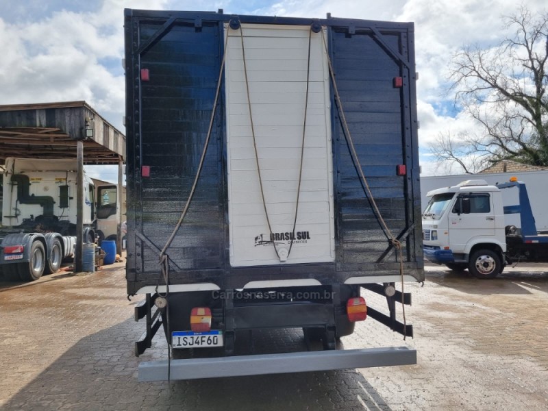 CARGO 815 E TURBO - 2012 - PORTãO