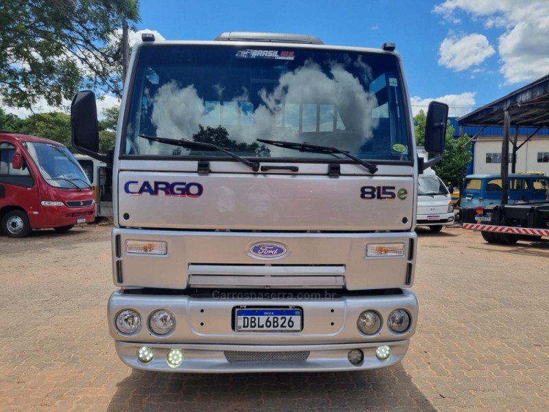 CARGO 815 E TURBO - 2006 - PORTãO