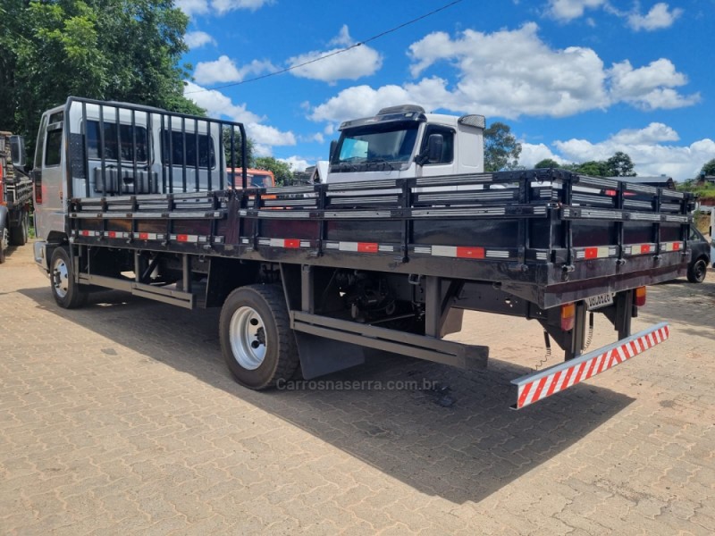 CARGO 815 E TURBO - 2006 - PORTãO