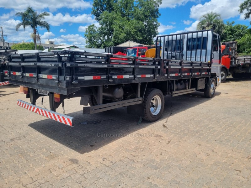 CARGO 815 E TURBO - 2006 - PORTãO