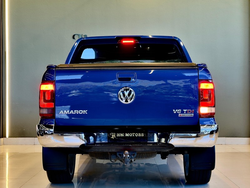 AMAROK 3.0 V6 EXTREME CD DIESEL 4X4 AT 4P AUTOMÁTICO - 2018 - CAXIAS DO SUL