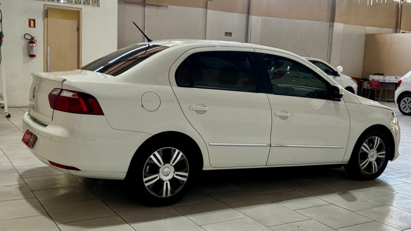 VOYAGE 1.6 MI HIGHLINE 8V FLEX 4P MANUAL - 2014 - ESTâNCIA VELHA