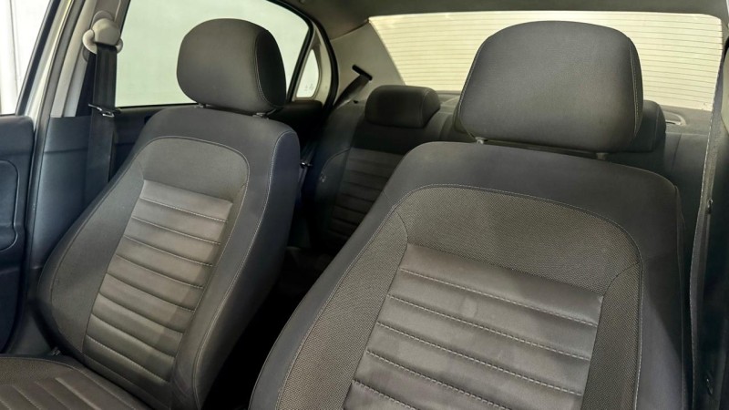 VOYAGE 1.6 MI HIGHLINE 8V FLEX 4P MANUAL - 2014 - ESTâNCIA VELHA