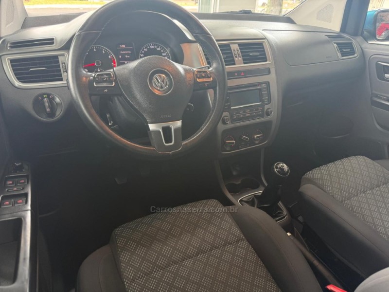 FOX 1.0 MI TRENDLINE 8V FLEX 4P MANUAL - 2015 - SãO LEOPOLDO