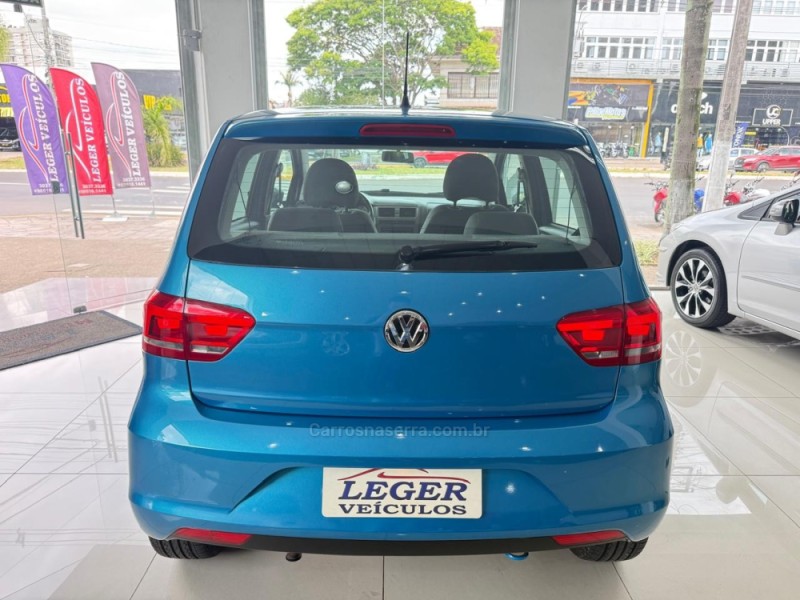 FOX 1.0 MI TRENDLINE 8V FLEX 4P MANUAL - 2015 - SãO LEOPOLDO