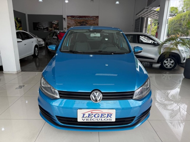 FOX 1.0 MI TRENDLINE 8V FLEX 4P MANUAL - 2015 - SãO LEOPOLDO