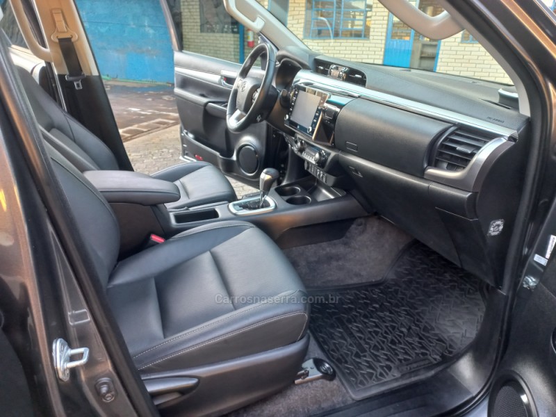 HILUX 2.8 SRX 4X4 CD 16V DIESEL 4P AUTOMÁTICO - 2023 - CAXIAS DO SUL