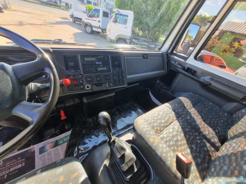 CARGO 816 E TURBO - 2015 - PORTãO