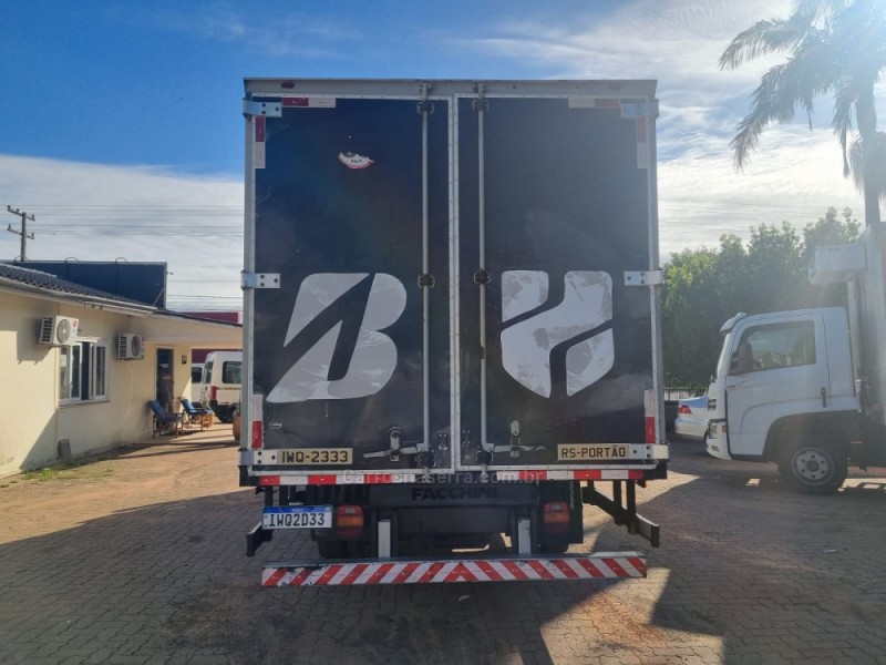 CARGO 816 E TURBO - 2015 - PORTãO