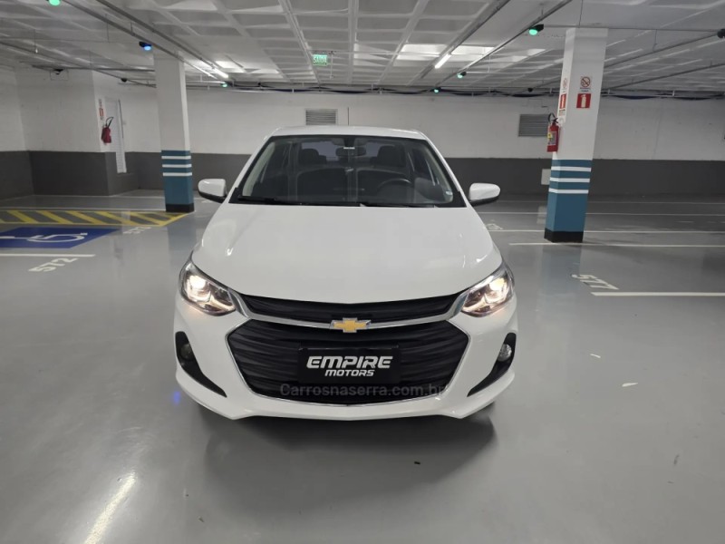 ONIX 1.0	LT PLUS 8V TURBO FLEX 4P AUTOMÁTICO - 2023 - PORTO ALEGRE