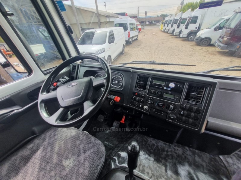 CARGO 816 E TURBO - 2017 - PORTãO