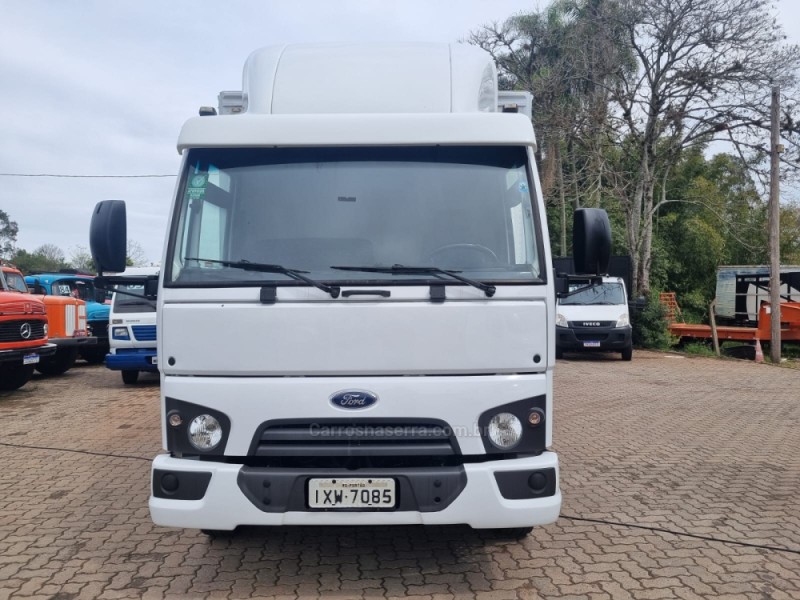 CARGO 816 E TURBO - 2017 - PORTãO