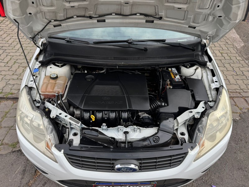 FOCUS 2.0 SEDAN 16V GASOLINA 4P MANUAL - 2009 - CAXIAS DO SUL