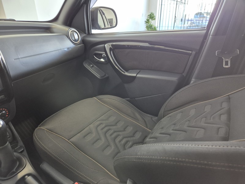 DUSTER 1.6 DYNAMIQUE 4X2 16V FLEX 4P MANUAL - 2016 - BENTO GONçALVES