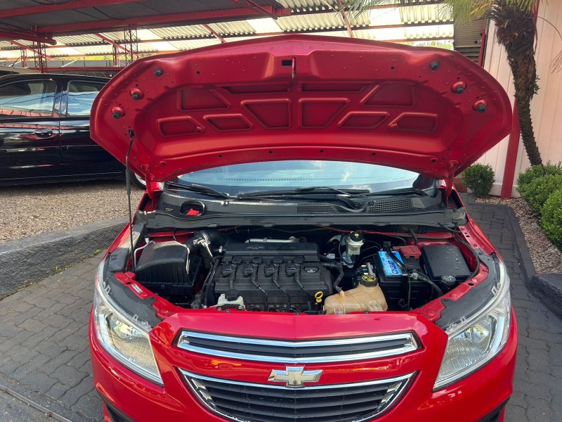 ONIX 1.0 LT 12V FLEX 4P MANUAL - 2014 - TRêS COROAS