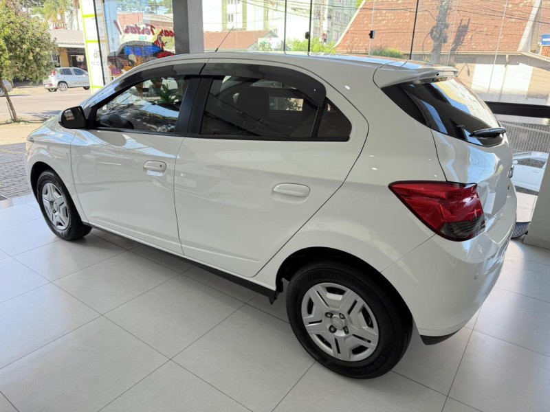 ONIX 1.4 MPFI LT 8V FLEX 4P MANUAL - 2013 - CAXIAS DO SUL