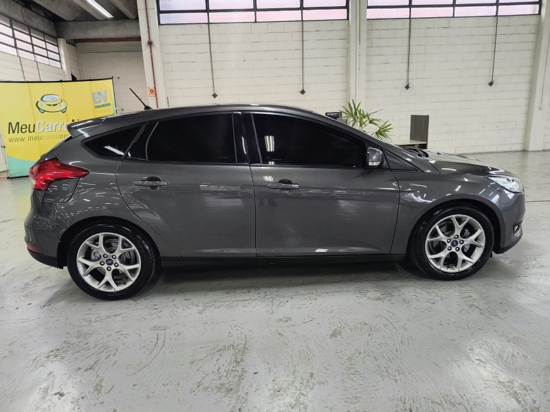 FOCUS 2.0 SE HATCH 16V FLEX 4P AUTO - 2018 - CAXIAS DO SUL
