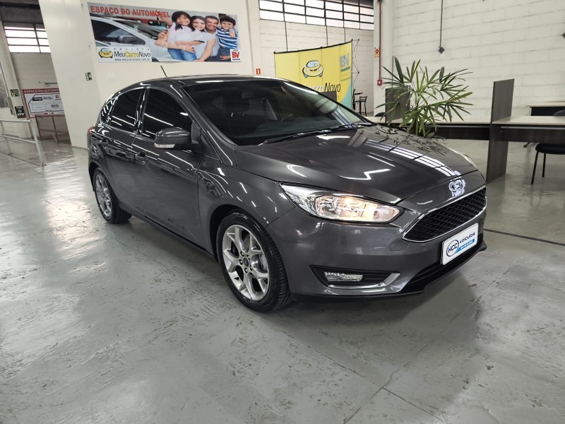 focus 2.0 se hatch 16v flex 4p auto 2018 caxias do sul