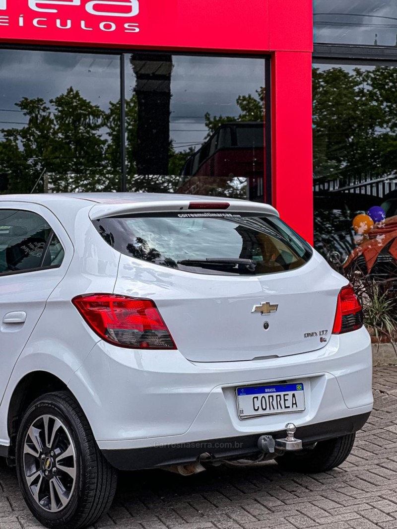 ONIX 1.4 MPFI LTZ 8V FLEX 4P AUTOMÁTICO - 2015 - CANELA