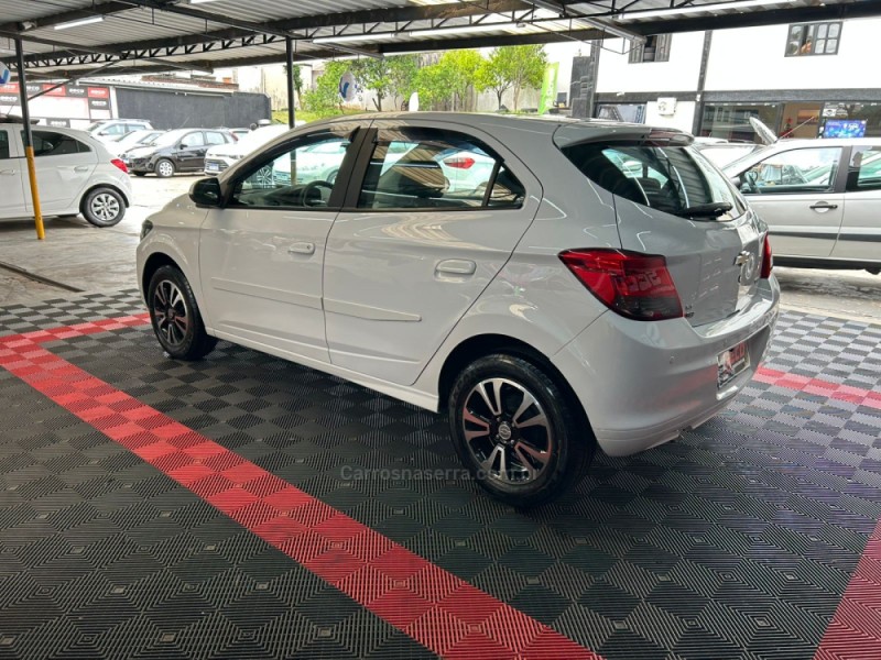 ONIX 1.4 MPFI LT 8V FLEX 4P MANUAL - 2016 - PASSO FUNDO