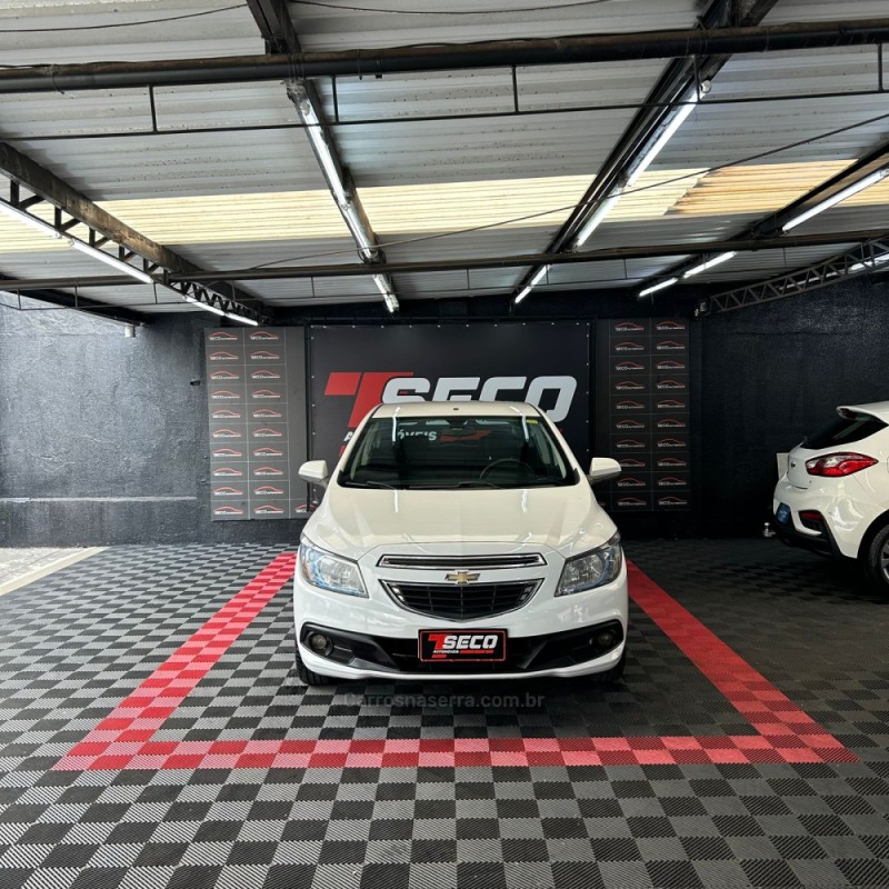 ONIX 1.4 MPFI LT 8V FLEX 4P MANUAL - 2016 - PASSO FUNDO