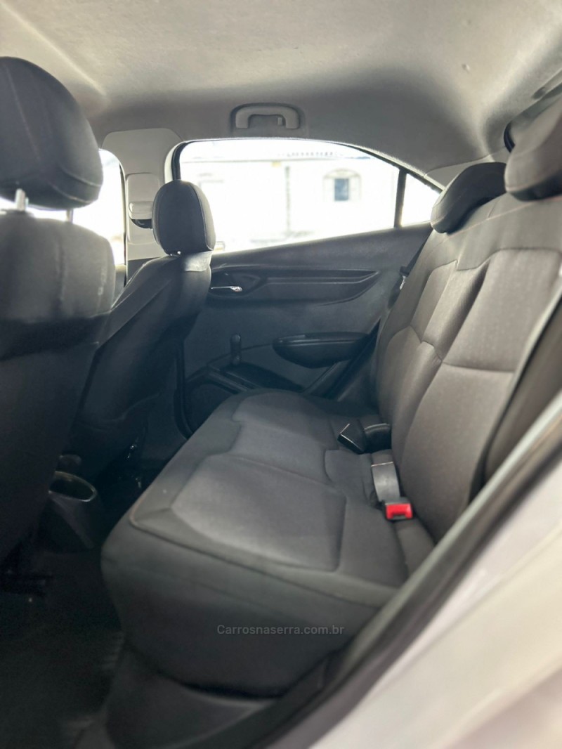 ONIX 1.4 MPFI LT 8V FLEX 4P MANUAL - 2016 - PASSO FUNDO