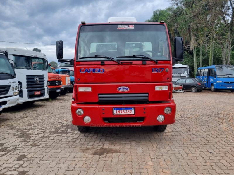 CARGO 1317 E T 2 EIXOS - 2007 - PORTãO