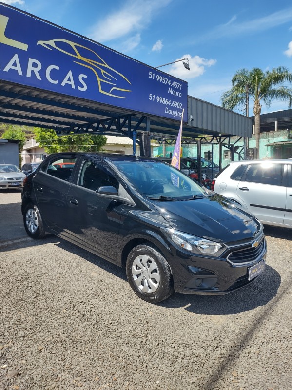 ONIX 1.0 MPFI LT 8V FLEX 4P MANUAL - 2017 - VALE REAL