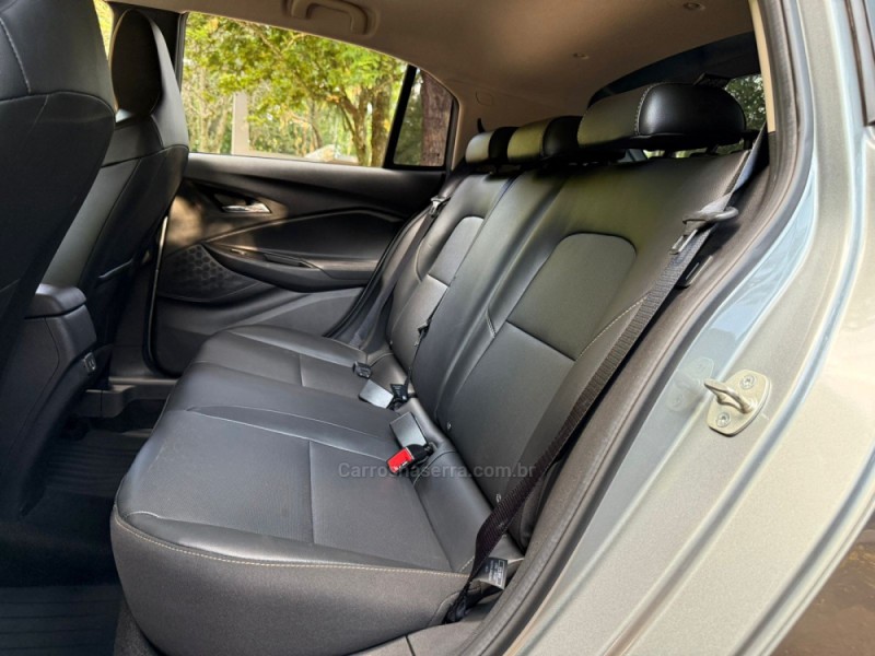 ONIX 1.0 PREMIER II 12V TURBO FLEX 4P AUTOMÁTICO - 2024 - DOIS IRMãOS