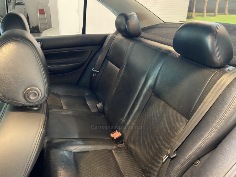 BORA 2.0 MI COMFORTLINE 8V 4P AUTOMÁTICO - 2009 - BENTO GONçALVES