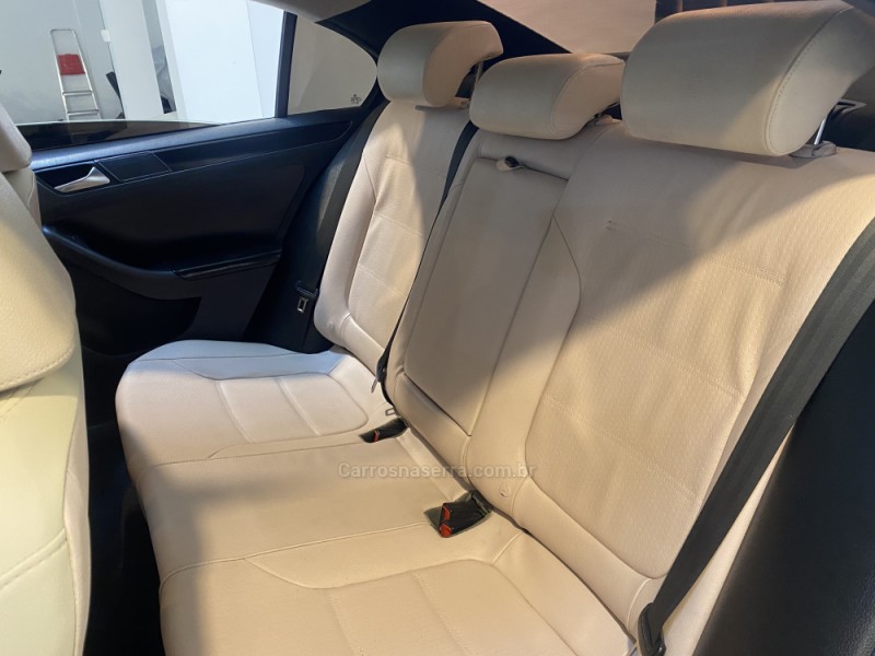 JETTA 2.0 COMFORTLINE FLEX 4P TIPTRONIC - 2012 - BENTO GONçALVES